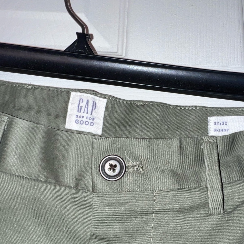 Olive Green Skinny Chino Pants. Size 32x30